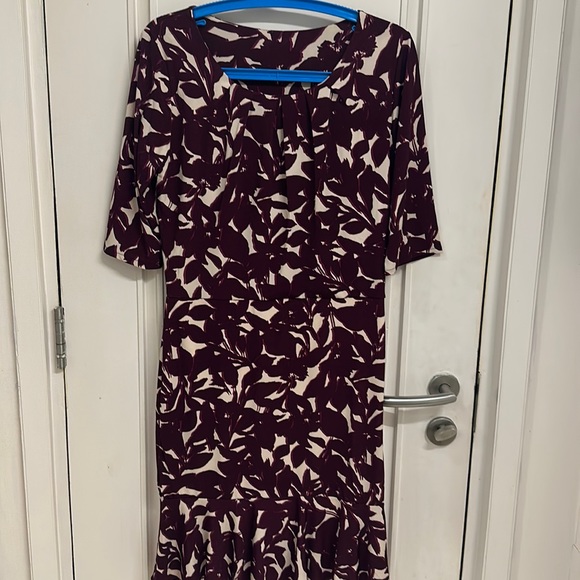 Made in Korea Dresses & Skirts - NWT Korean fabric dress that’s stretchy, comfortable, fully lined! Size UK L!